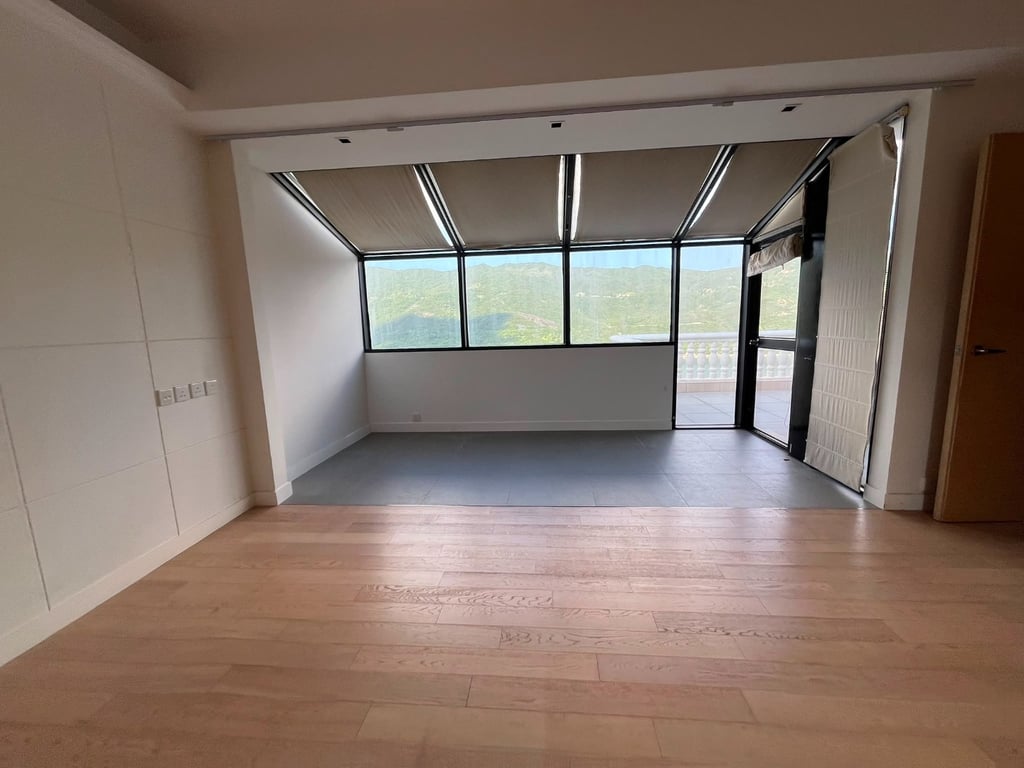 https://img.propertyraptor.com/cdn-cgi/imagedelivery/KD5bF_AFL0JDTbKLWF7z9g/ap8/ap8_001/hornet/prp/img/9d31f2037c85701219aa8efee93d6aa4-wtm.jpg/public