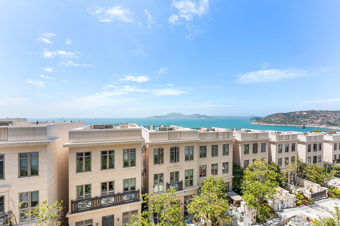 https://img.propertyraptor.com/cdn-cgi/imagedelivery/KD5bF_AFL0JDTbKLWF7z9g/ap8/ap8_001/hornet/prp/img/9d6698cc9910dbb5681c3bce9d794124-wtm.jpg/public