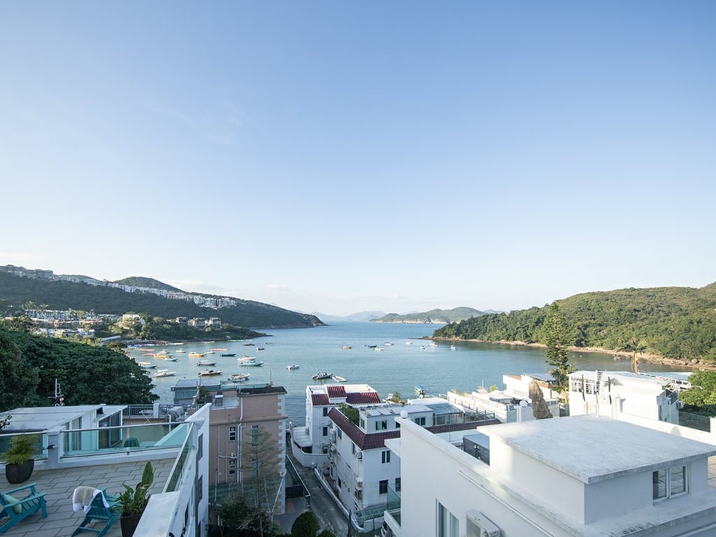 https://img.propertyraptor.com/cdn-cgi/imagedelivery/KD5bF_AFL0JDTbKLWF7z9g/ap8/ap8_001/hornet/prp/img/9db65dc0c0a2eb354e68d246ce2fc958.jpg/public