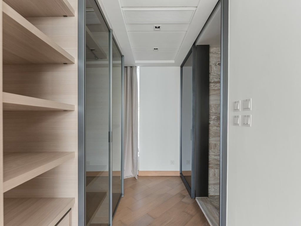 https://img.propertyraptor.com/cdn-cgi/imagedelivery/KD5bF_AFL0JDTbKLWF7z9g/ap8/ap8_001/hornet/prp/img/9e169f60ed733e13d993d0b63152a70e-wtm.jpg/public