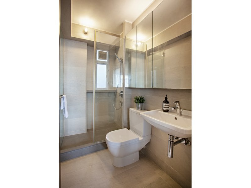 https://img.propertyraptor.com/cdn-cgi/imagedelivery/KD5bF_AFL0JDTbKLWF7z9g/ap8/ap8_001/hornet/prp/img/9e3a45631352ab5adfc80925d3c71728.jpg/public