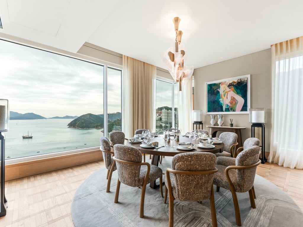 https://img.propertyraptor.com/cdn-cgi/imagedelivery/KD5bF_AFL0JDTbKLWF7z9g/ap8/ap8_001/hornet/prp/img/9e4efab9cc0c4adcd008e3b3be37eea0-wtm.jpg/public