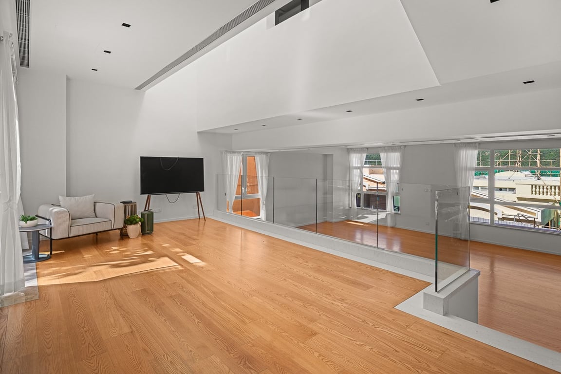 Redhill Peninsula - Cedar Drive