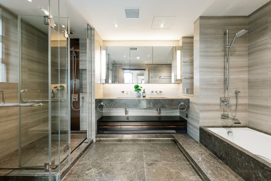 https://img.propertyraptor.com/cdn-cgi/imagedelivery/KD5bF_AFL0JDTbKLWF7z9g/ap8/ap8_001/hornet/prp/img/9ea307dfc9250da791538c51ea6966be-wtm.jpg/public