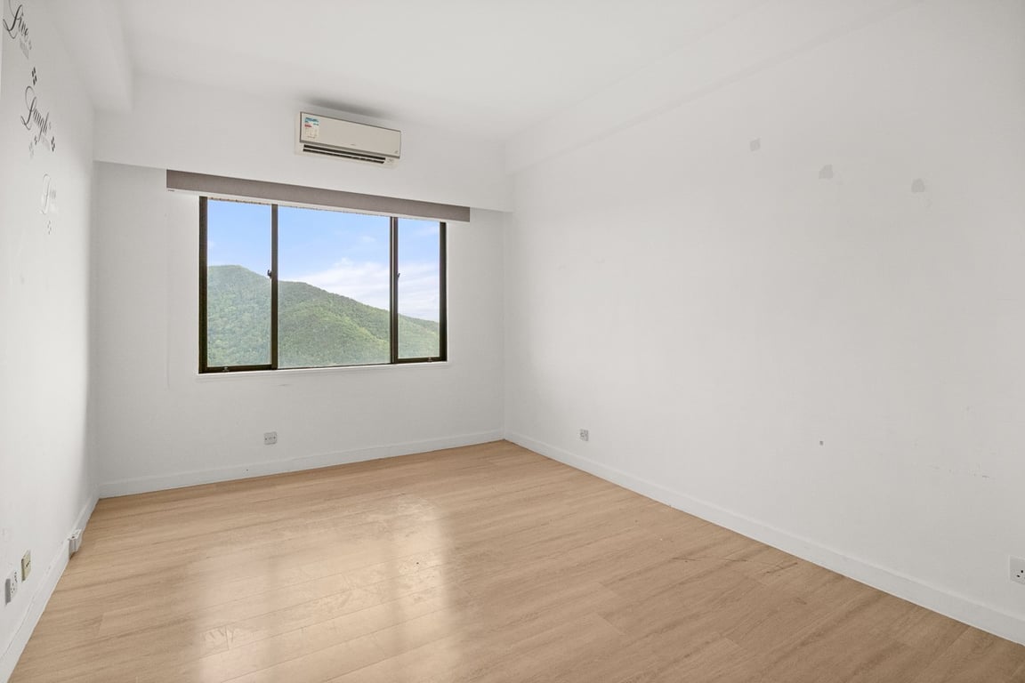 https://img.propertyraptor.com/cdn-cgi/imagedelivery/KD5bF_AFL0JDTbKLWF7z9g/ap8/ap8_001/hornet/prp/img/9fca277857ae985289604f00b3240950-wtm.jpg/public