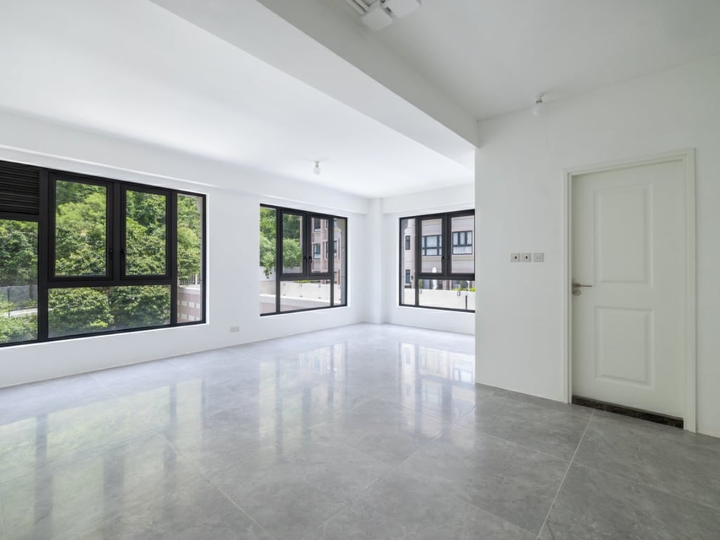 https://img.propertyraptor.com/cdn-cgi/imagedelivery/KD5bF_AFL0JDTbKLWF7z9g/ap8/ap8_001/hornet/prp/img/a06d9901524ef60fcc7882ac03ad0962.jpg/public