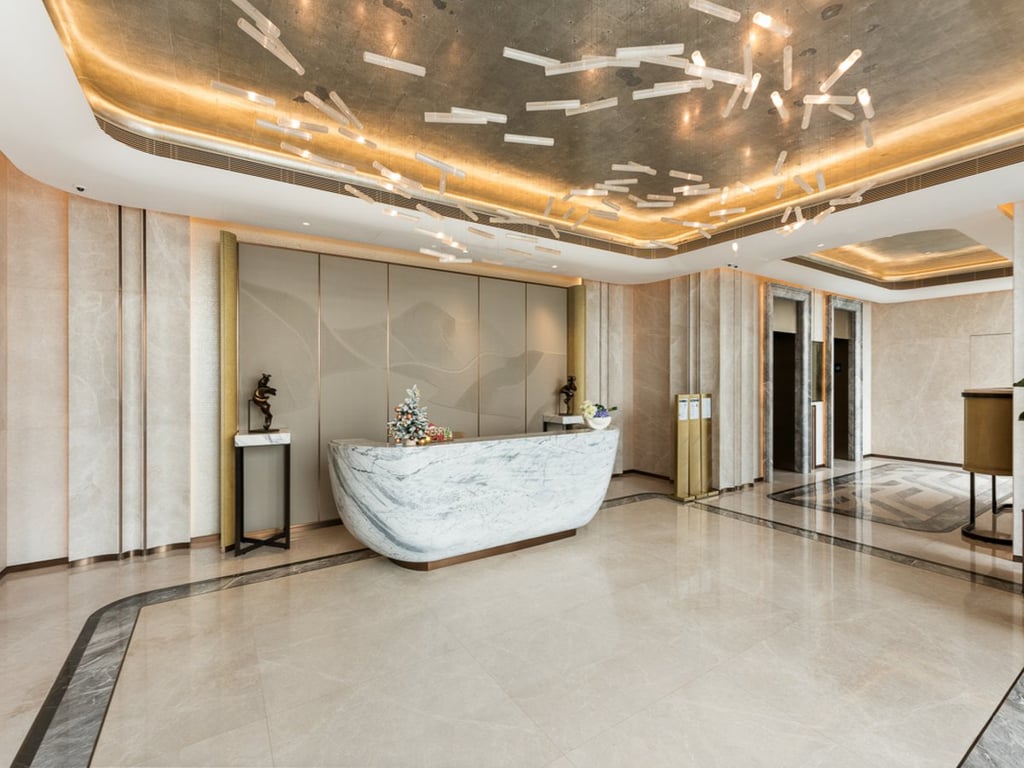 https://img.propertyraptor.com/cdn-cgi/imagedelivery/KD5bF_AFL0JDTbKLWF7z9g/ap8/ap8_001/hornet/prp/img/a07c7f936bb91dbd3d9987e04173fb84.jpg/public