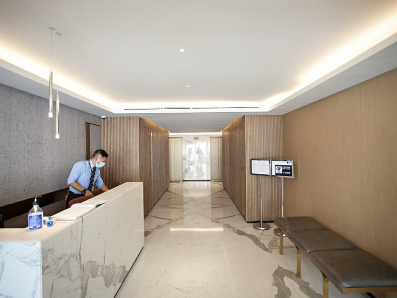 https://img.propertyraptor.com/cdn-cgi/imagedelivery/KD5bF_AFL0JDTbKLWF7z9g/ap8/ap8_001/hornet/prp/img/a08978c348ce4d73184bd5e8c32c617f.jpg/public