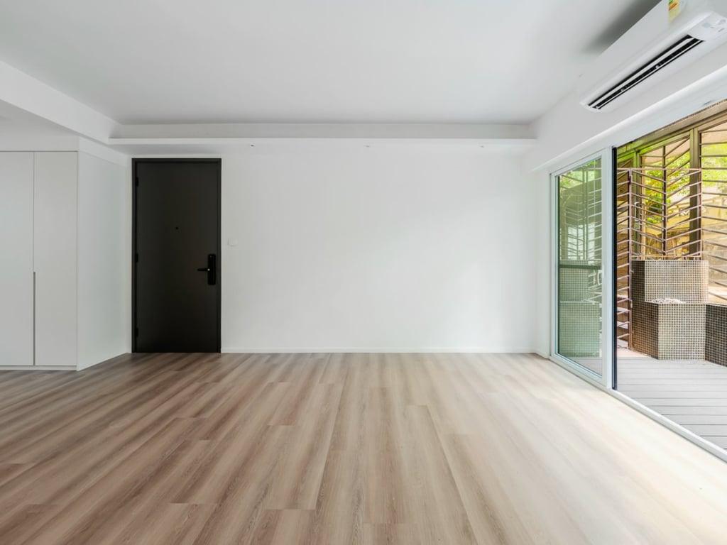 https://img.propertyraptor.com/cdn-cgi/imagedelivery/KD5bF_AFL0JDTbKLWF7z9g/ap8/ap8_001/hornet/prp/img/a0c4b9acdd28b2c1ee5aa53c41f81b0d.jpg/public
