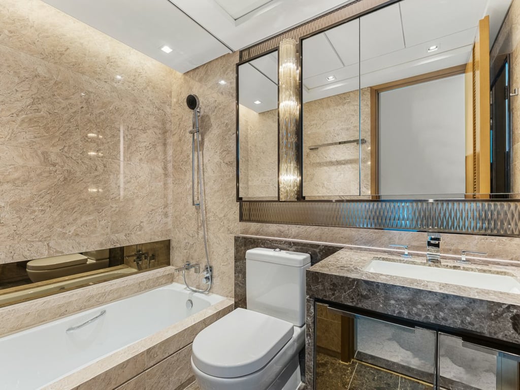 https://img.propertyraptor.com/cdn-cgi/imagedelivery/KD5bF_AFL0JDTbKLWF7z9g/ap8/ap8_001/hornet/prp/img/a14058c994f407bc9da9faafd9b433dc-wtm.jpg/public