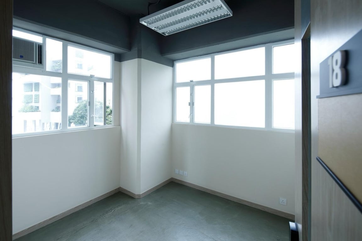 https://img.propertyraptor.com/cdn-cgi/imagedelivery/KD5bF_AFL0JDTbKLWF7z9g/ap8/ap8_001/hornet/prp/img/a16f4312a0130213aae1db96deb5abfa-wtm.jpg/public