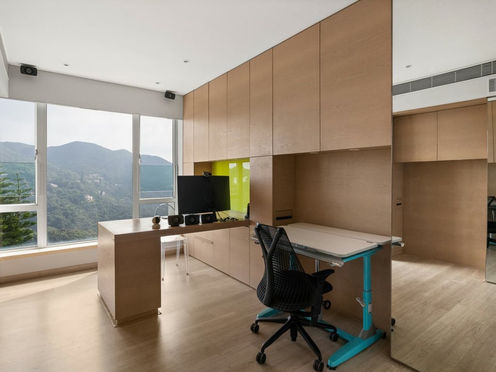 https://img.propertyraptor.com/cdn-cgi/imagedelivery/KD5bF_AFL0JDTbKLWF7z9g/ap8/ap8_001/hornet/prp/img/a2dfa3ab5c5c21fdf9140ed5e623e1ef.jpg/public