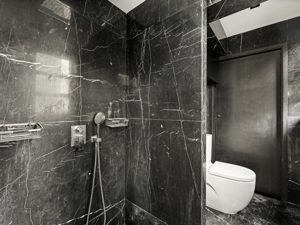 https://img.propertyraptor.com/cdn-cgi/imagedelivery/KD5bF_AFL0JDTbKLWF7z9g/ap8/ap8_001/hornet/prp/img/a30183375aa557e3c00fb1e01a26af1c-wtm.jpg/public