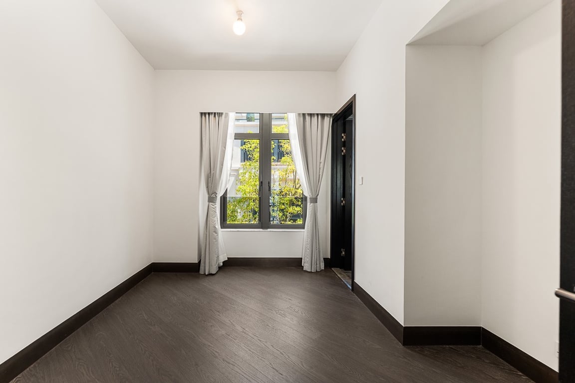 https://img.propertyraptor.com/cdn-cgi/imagedelivery/KD5bF_AFL0JDTbKLWF7z9g/ap8/ap8_001/hornet/prp/img/a3077b332190ba3ce67dfc32d02cdd28-wtm.jpg/public
