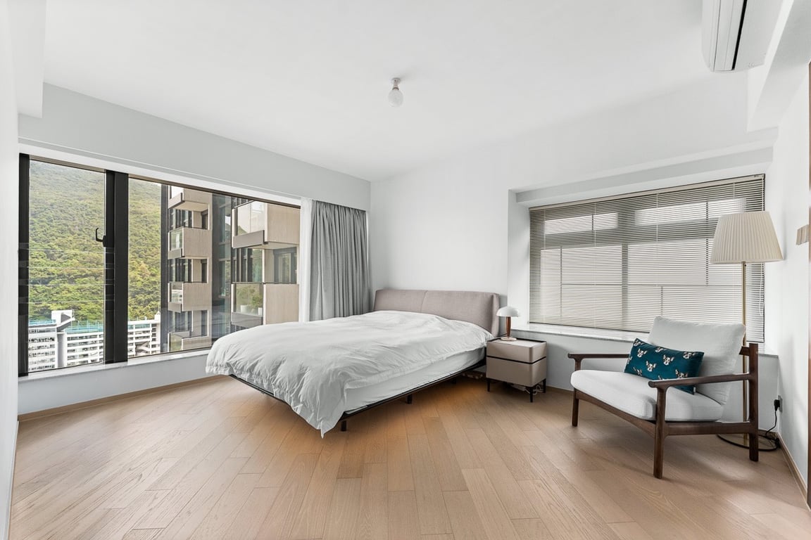 https://img.propertyraptor.com/cdn-cgi/imagedelivery/KD5bF_AFL0JDTbKLWF7z9g/ap8/ap8_001/hornet/prp/img/a31100c031ab97b8644be43cc0d64e32-wtm.jpg/public