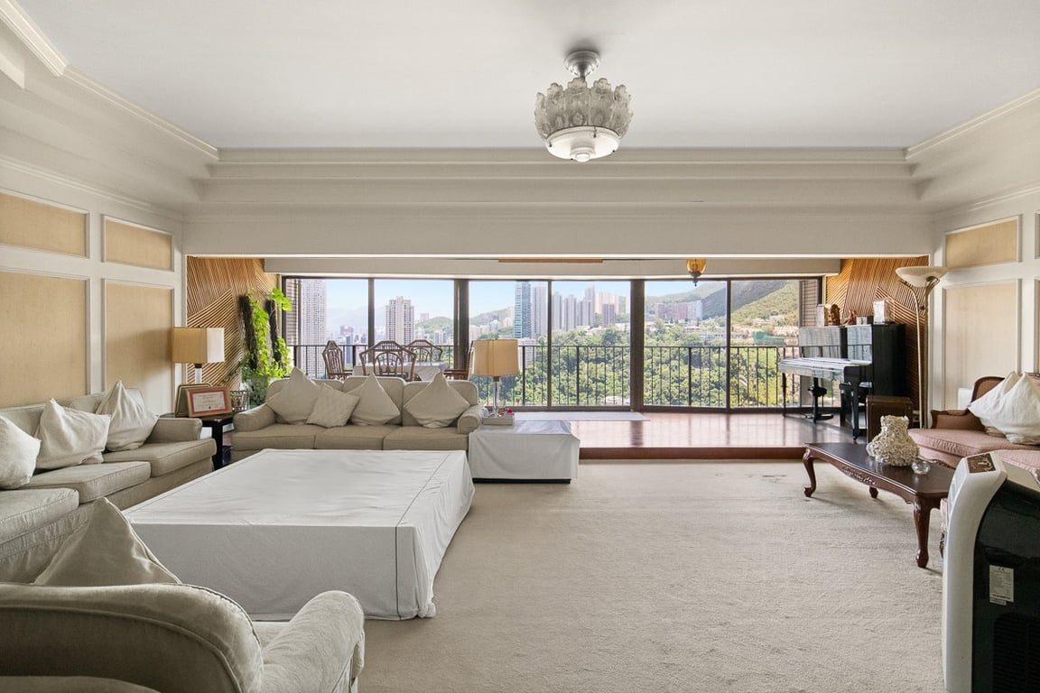https://img.propertyraptor.com/cdn-cgi/imagedelivery/KD5bF_AFL0JDTbKLWF7z9g/ap8/ap8_001/hornet/prp/img/a3570ad8a3d068c20de1d96a02b2e505-wtm.jpg/public