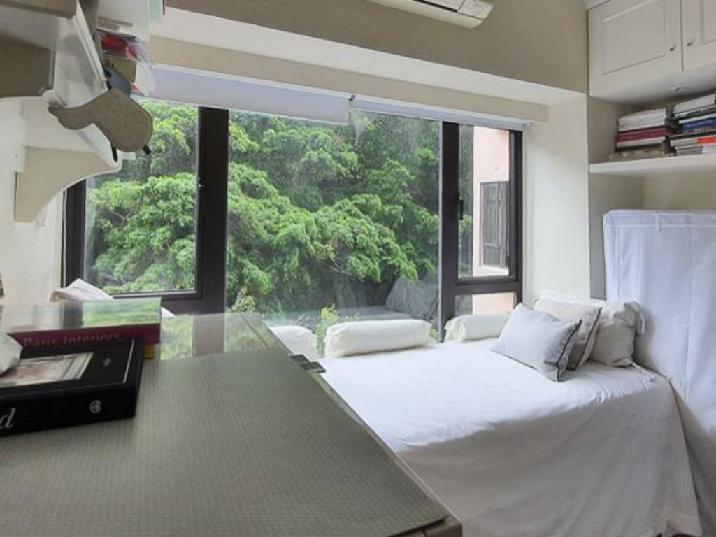 https://img.propertyraptor.com/cdn-cgi/imagedelivery/KD5bF_AFL0JDTbKLWF7z9g/ap8/ap8_001/hornet/prp/img/a37f16d597fe2815966e0a1e98c9a8ba.jpg/public