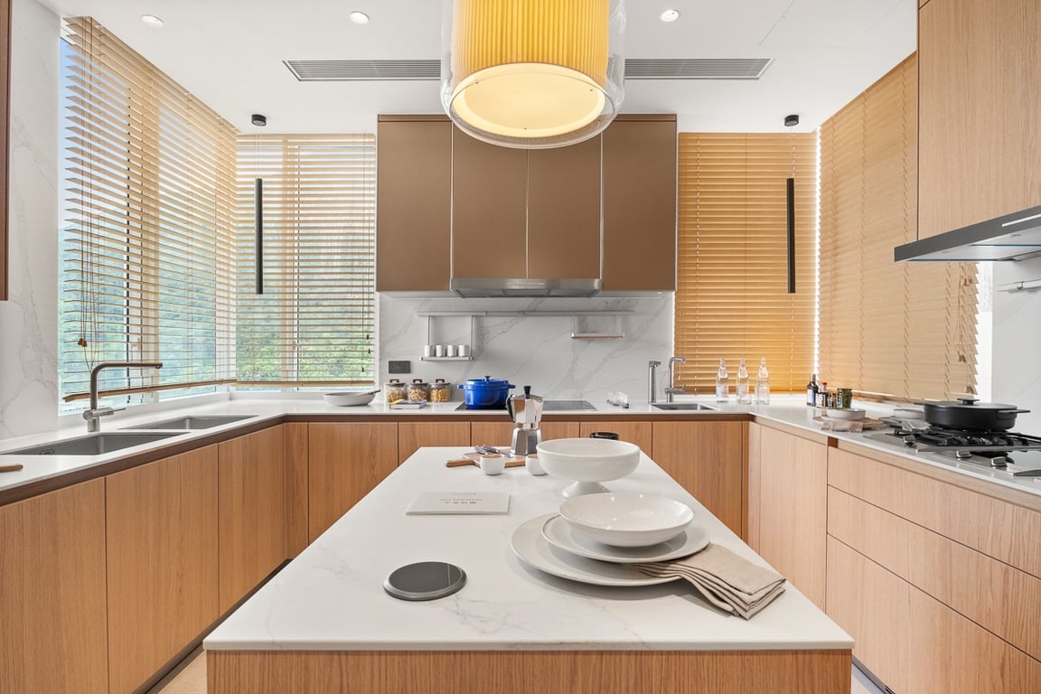https://img.propertyraptor.com/cdn-cgi/imagedelivery/KD5bF_AFL0JDTbKLWF7z9g/ap8/ap8_001/hornet/prp/img/a39e587c7d7e6045a2c6d1fb3d6177ba-wtm.jpg/public