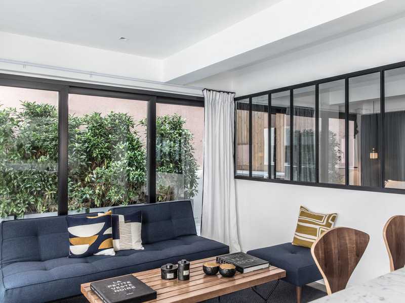 https://img.propertyraptor.com/cdn-cgi/imagedelivery/KD5bF_AFL0JDTbKLWF7z9g/ap8/ap8_001/hornet/prp/img/a3e3f601e84a713bd2f4fd401f316c5f.jpg/public