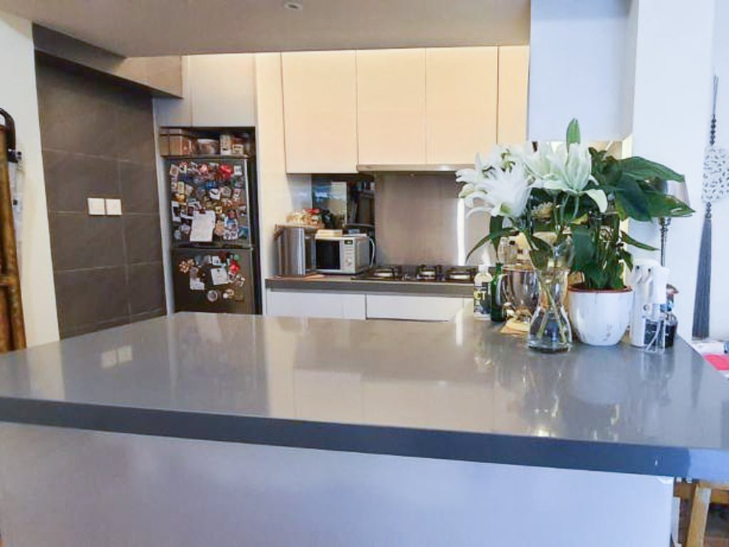 https://img.propertyraptor.com/cdn-cgi/imagedelivery/KD5bF_AFL0JDTbKLWF7z9g/ap8/ap8_001/hornet/prp/img/a46121edd267f12691a920369833132b.jpg/public