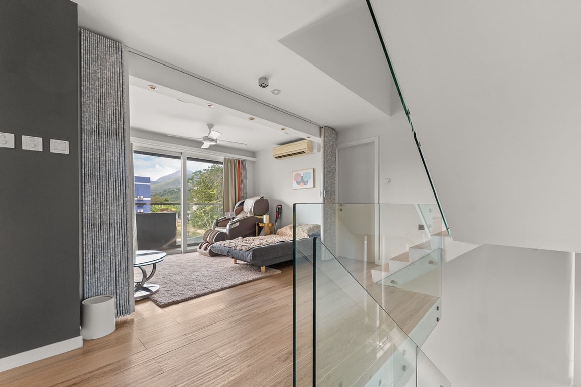 https://img.propertyraptor.com/cdn-cgi/imagedelivery/KD5bF_AFL0JDTbKLWF7z9g/ap8/ap8_001/hornet/prp/img/a4e1814322b23925dec49fbe4fd0a480-wtm.jpg/public