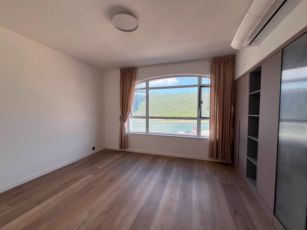 https://img.propertyraptor.com/cdn-cgi/imagedelivery/KD5bF_AFL0JDTbKLWF7z9g/ap8/ap8_001/hornet/prp/img/a5c89b7f603789f4763f3b43fb2d1df0-wtm.jpg/public