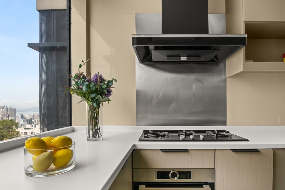 https://img.propertyraptor.com/cdn-cgi/imagedelivery/KD5bF_AFL0JDTbKLWF7z9g/ap8/ap8_001/hornet/prp/img/a616743d6d6e912f64b6e1148dfeee35-wtm.jpg/public