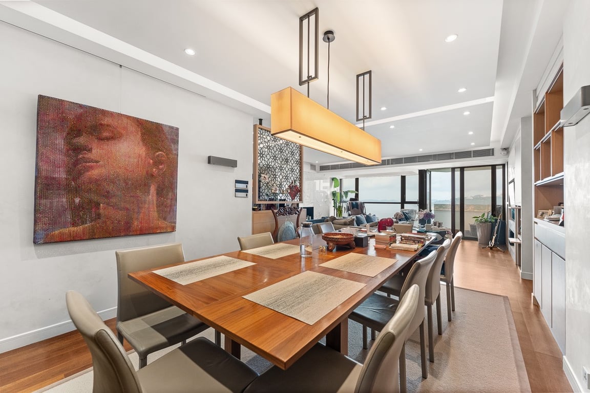 https://img.propertyraptor.com/cdn-cgi/imagedelivery/KD5bF_AFL0JDTbKLWF7z9g/ap8/ap8_001/hornet/prp/img/a64deb5e32995b6cf0cb71d3fe12f8b4-wtm.jpg/public