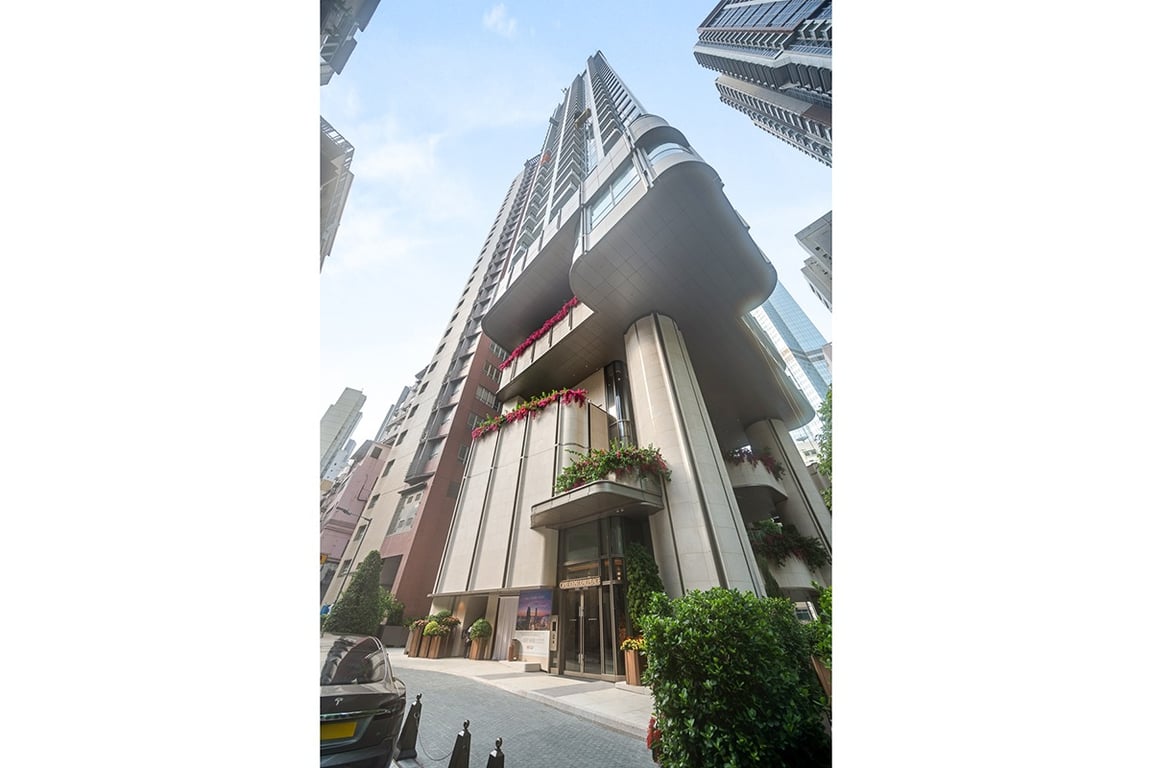 https://img.propertyraptor.com/cdn-cgi/imagedelivery/KD5bF_AFL0JDTbKLWF7z9g/ap8/ap8_001/hornet/prp/img/a6758b435f2305739f21a16a738d0abd-wtm.jpg/public