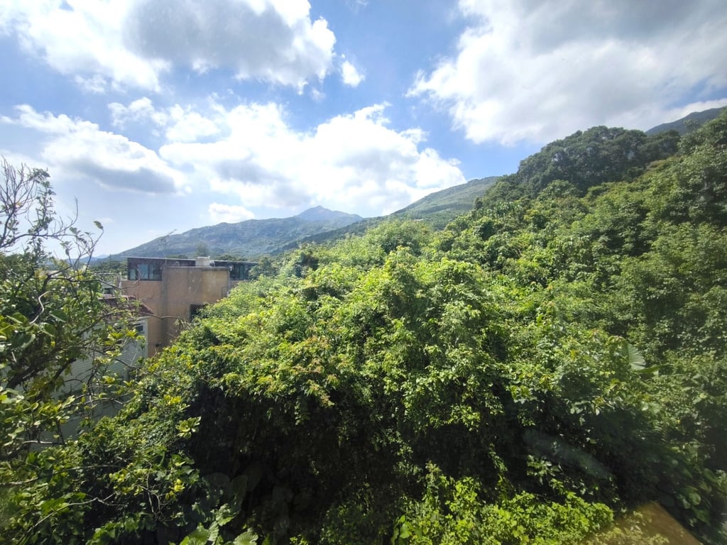 https://img.propertyraptor.com/cdn-cgi/imagedelivery/KD5bF_AFL0JDTbKLWF7z9g/ap8/ap8_001/hornet/prp/img/a6b2f380c2874e59763f6921b4bc67d7-wtm.jpg/public