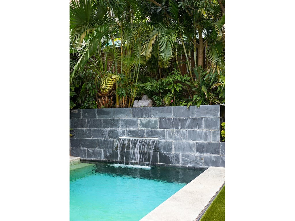 https://img.propertyraptor.com/cdn-cgi/imagedelivery/KD5bF_AFL0JDTbKLWF7z9g/ap8/ap8_001/hornet/prp/img/a6bf785794dac5341326e48f228ab7d8.jpg/public