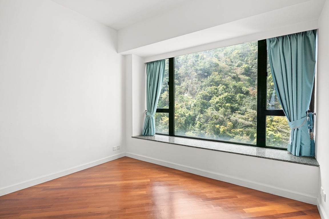 https://img.propertyraptor.com/cdn-cgi/imagedelivery/KD5bF_AFL0JDTbKLWF7z9g/ap8/ap8_001/hornet/prp/img/a6ce995516b857b1d357a736577d9836-wtm.jpg/public