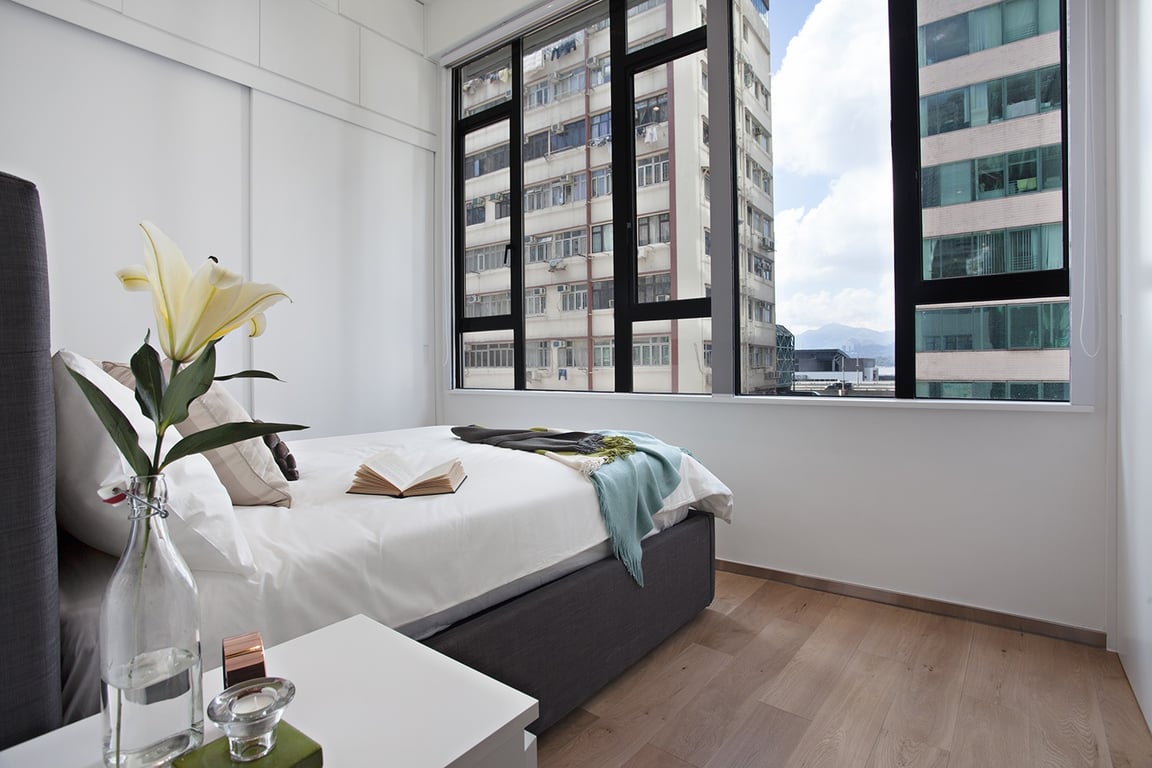 https://img.propertyraptor.com/cdn-cgi/imagedelivery/KD5bF_AFL0JDTbKLWF7z9g/ap8/ap8_001/hornet/prp/img/a6ea78fa63dd0afde3e62b1959b593c1-wtm.jpg/public