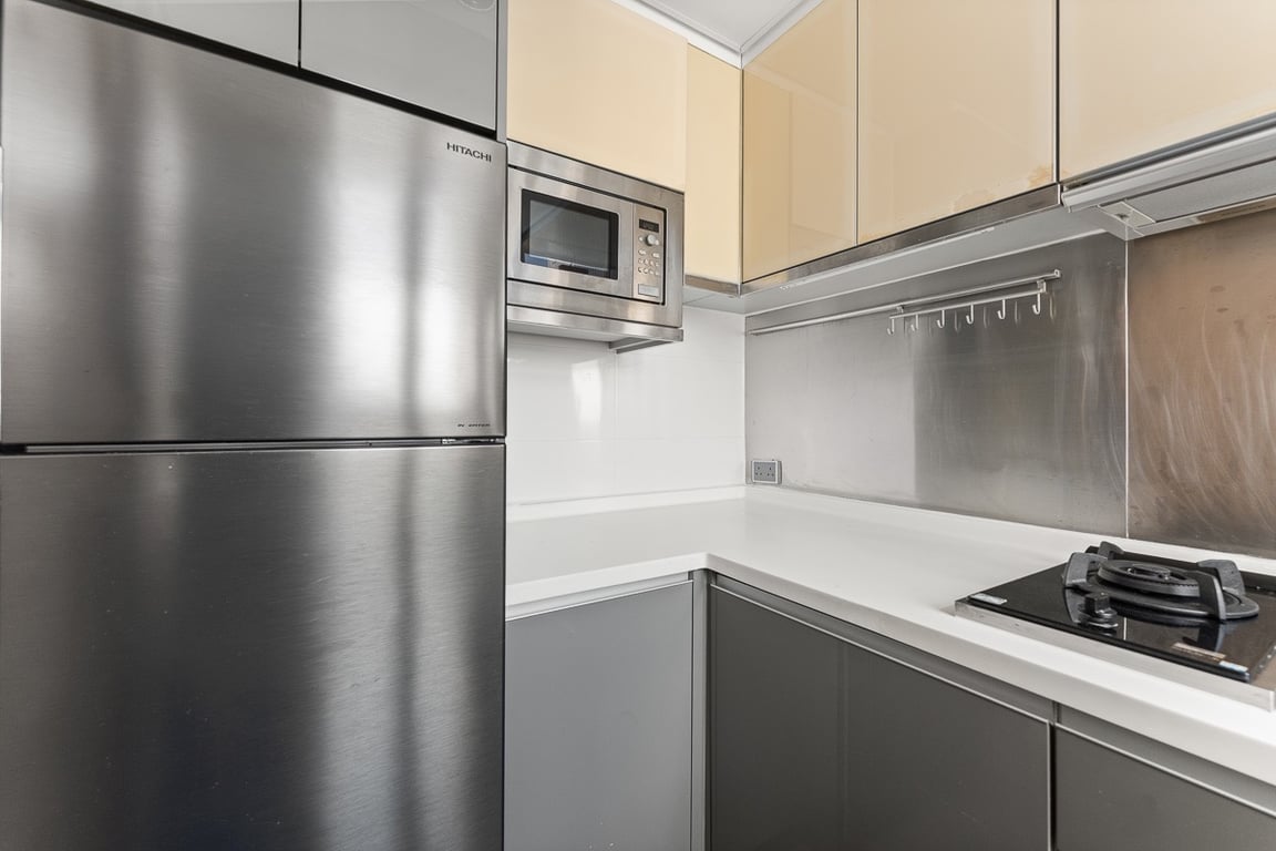 https://img.propertyraptor.com/cdn-cgi/imagedelivery/KD5bF_AFL0JDTbKLWF7z9g/ap8/ap8_001/hornet/prp/img/a73fe27647ac308c4776af4a46db9df3-wtm.jpg/public