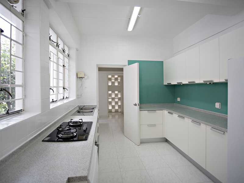 https://img.propertyraptor.com/cdn-cgi/imagedelivery/KD5bF_AFL0JDTbKLWF7z9g/ap8/ap8_001/hornet/prp/img/a7b041f9feada60b678252169ea6b40c.jpg/public