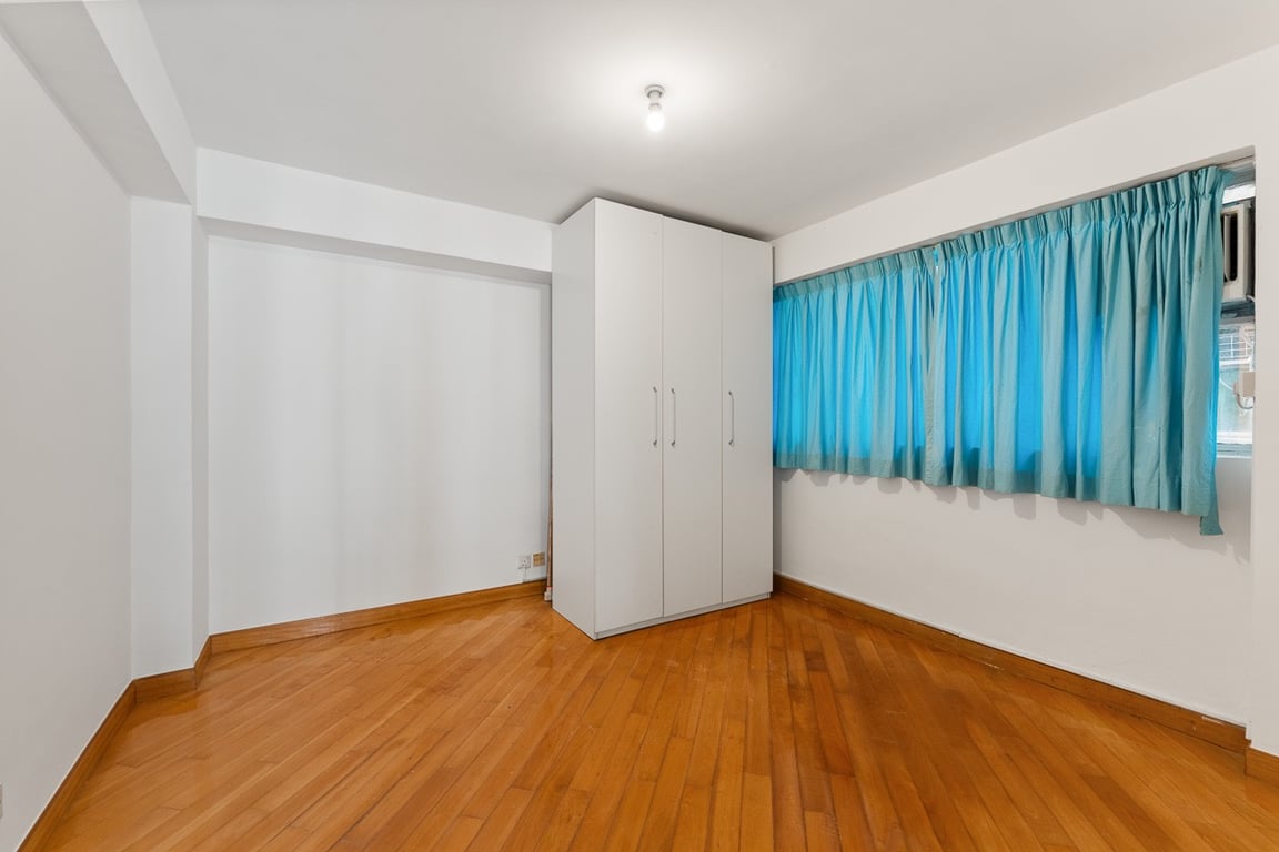 https://img.propertyraptor.com/cdn-cgi/imagedelivery/KD5bF_AFL0JDTbKLWF7z9g/ap8/ap8_001/hornet/prp/img/a7cae111737ca0e0493782a689044fde-wtm.jpg/public