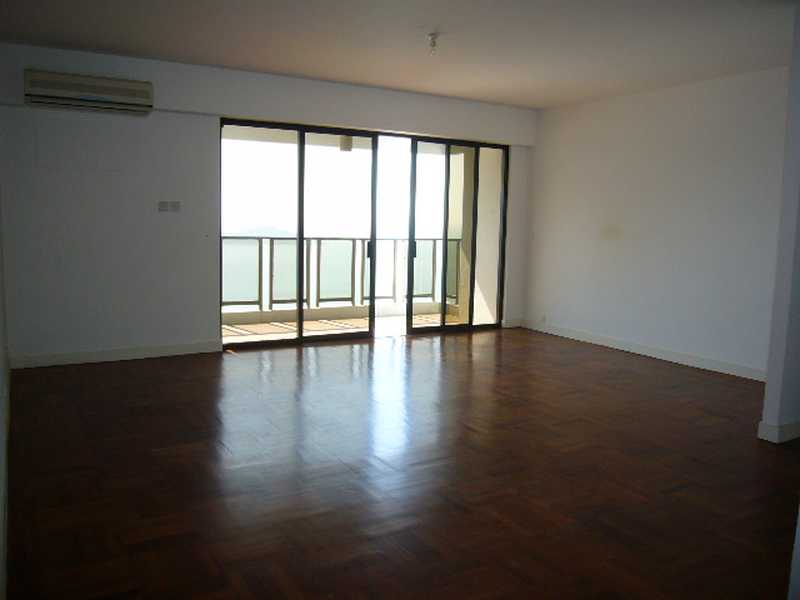 Repulse Bay Apartments