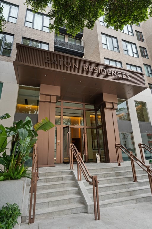 https://img.propertyraptor.com/cdn-cgi/imagedelivery/KD5bF_AFL0JDTbKLWF7z9g/ap8/ap8_001/hornet/prp/img/a874b9e45c2c8b6dbe2b0672cbb94b67-wtm.jpg/public