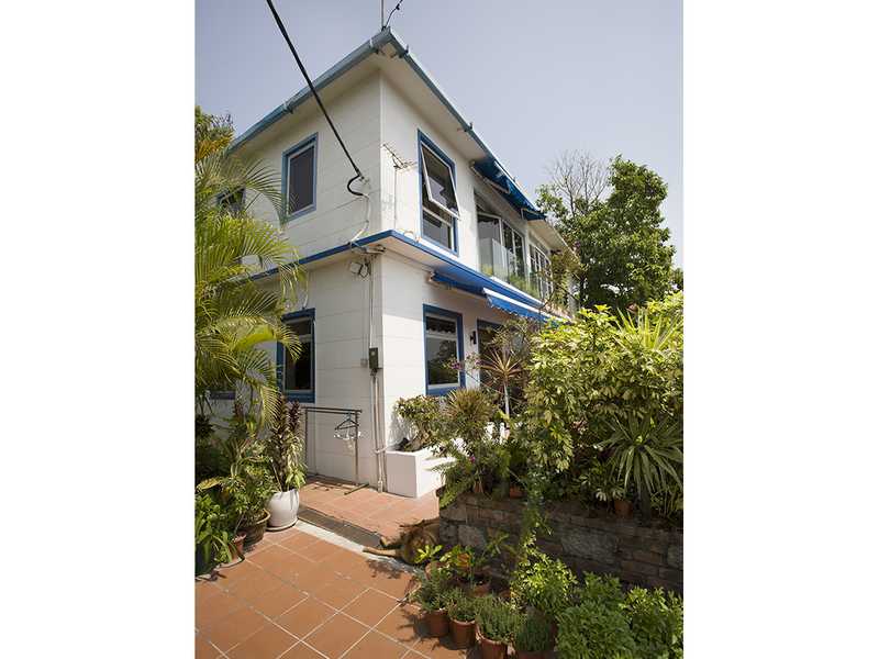 https://img.propertyraptor.com/cdn-cgi/imagedelivery/KD5bF_AFL0JDTbKLWF7z9g/ap8/ap8_001/hornet/prp/img/a882a6235d6509fd2034cdc1e3a8031c.jpg/public