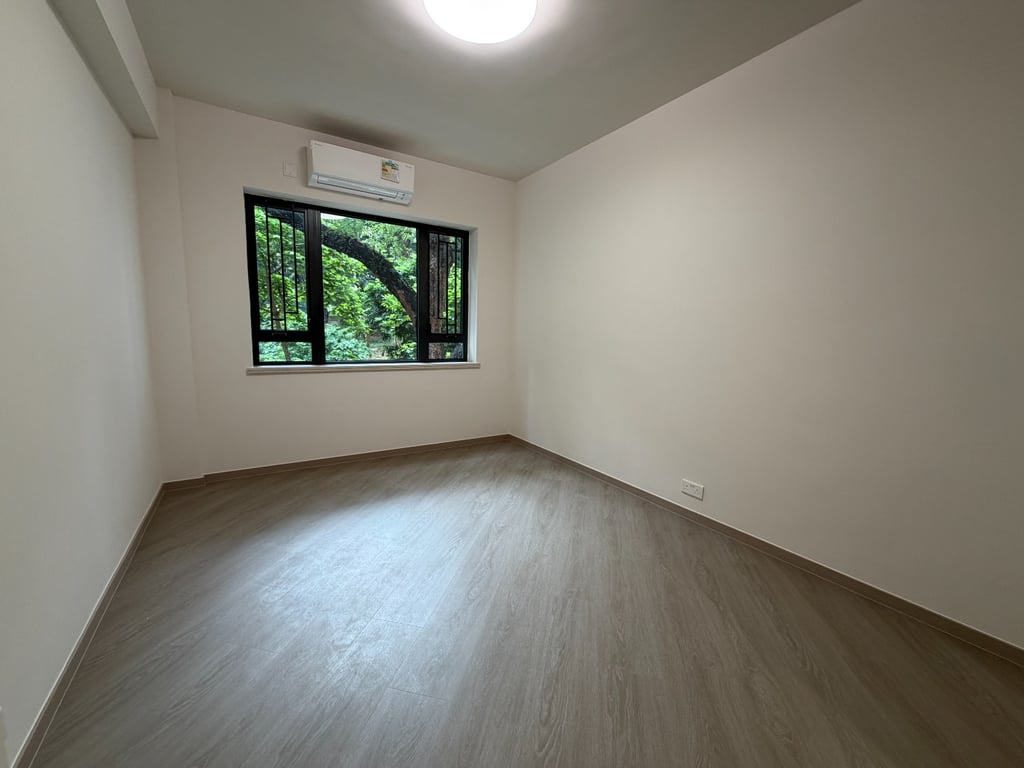 https://img.propertyraptor.com/cdn-cgi/imagedelivery/KD5bF_AFL0JDTbKLWF7z9g/ap8/ap8_001/hornet/prp/img/a8919302706da2ab59900742dd239e04-wtm.jpg/public