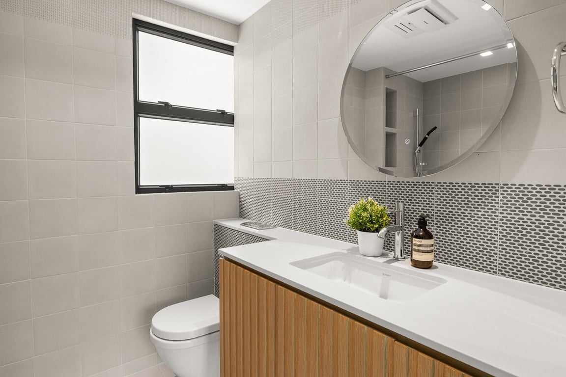 https://img.propertyraptor.com/cdn-cgi/imagedelivery/KD5bF_AFL0JDTbKLWF7z9g/ap8/ap8_001/hornet/prp/img/a8c68a09a0e77e148adc4424d9a3ac8b-wtm.jpg/public
