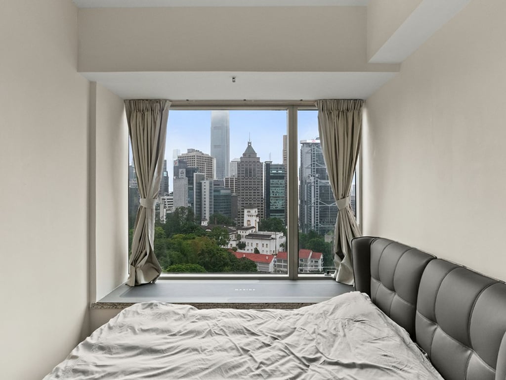 https://img.propertyraptor.com/cdn-cgi/imagedelivery/KD5bF_AFL0JDTbKLWF7z9g/ap8/ap8_001/hornet/prp/img/a8f1ec3faaf20b686d112513feeca506.jpg/public
