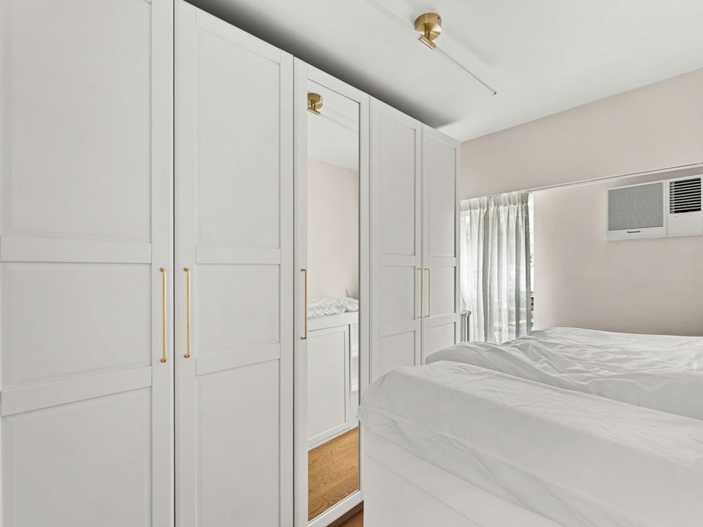https://img.propertyraptor.com/cdn-cgi/imagedelivery/KD5bF_AFL0JDTbKLWF7z9g/ap8/ap8_001/hornet/prp/img/a9356bfe3aefc330a4e7e31aba87ba60-wtm.jpg/public