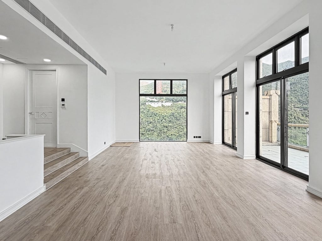 51 -55 Deep Water Bay Road