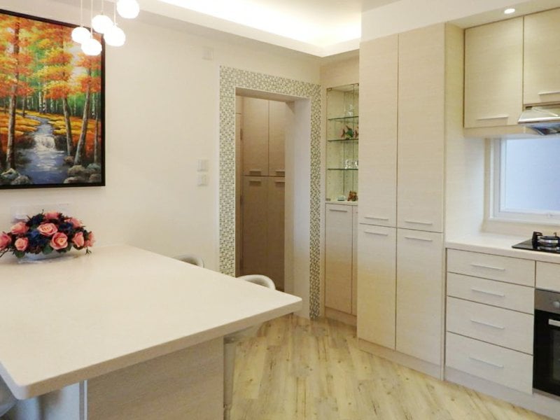 https://img.propertyraptor.com/cdn-cgi/imagedelivery/KD5bF_AFL0JDTbKLWF7z9g/ap8/ap8_001/hornet/prp/img/a96ee8fa501ca1394b5b54a5265091bb.jpg/public