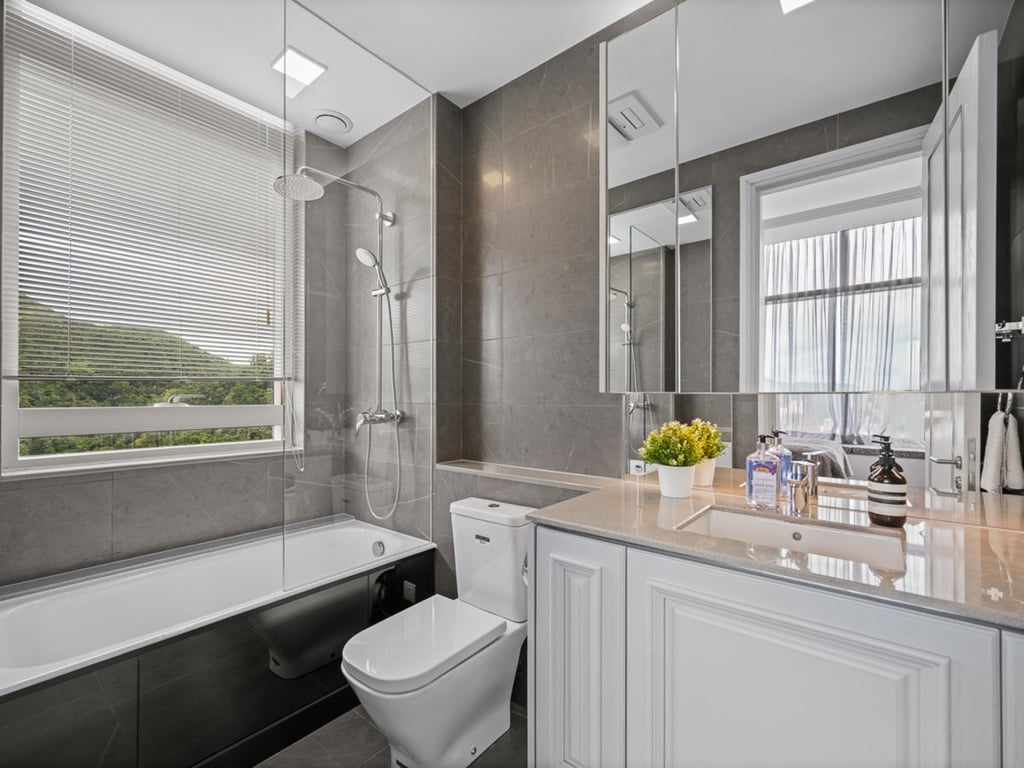 https://img.propertyraptor.com/cdn-cgi/imagedelivery/KD5bF_AFL0JDTbKLWF7z9g/ap8/ap8_001/hornet/prp/img/aa84f4f2cb1044e8febf42e9eca39840-wtm.jpg/public
