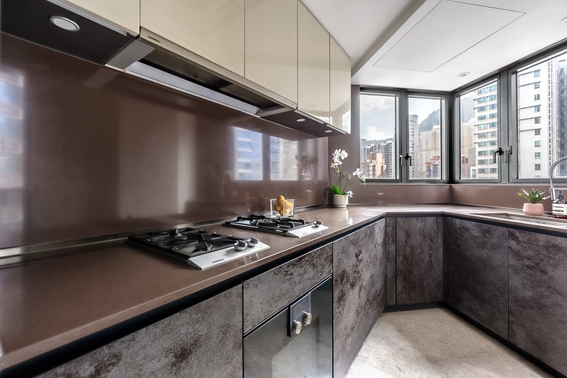 https://img.propertyraptor.com/cdn-cgi/imagedelivery/KD5bF_AFL0JDTbKLWF7z9g/ap8/ap8_001/hornet/prp/img/ab2190c7aef722bfe7601ba258eb9293-wtm.jpg/public