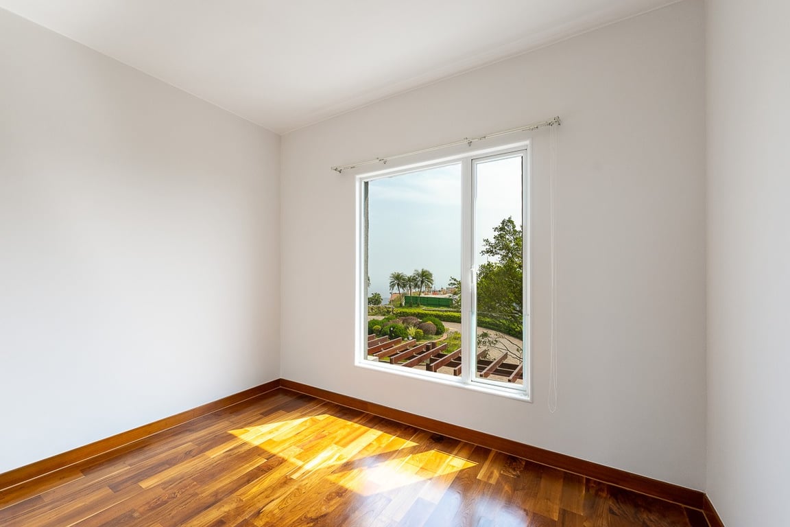 https://img.propertyraptor.com/cdn-cgi/imagedelivery/KD5bF_AFL0JDTbKLWF7z9g/ap8/ap8_001/hornet/prp/img/abd8375772ae8f1eb19760c7d256e517-wtm.jpg/public