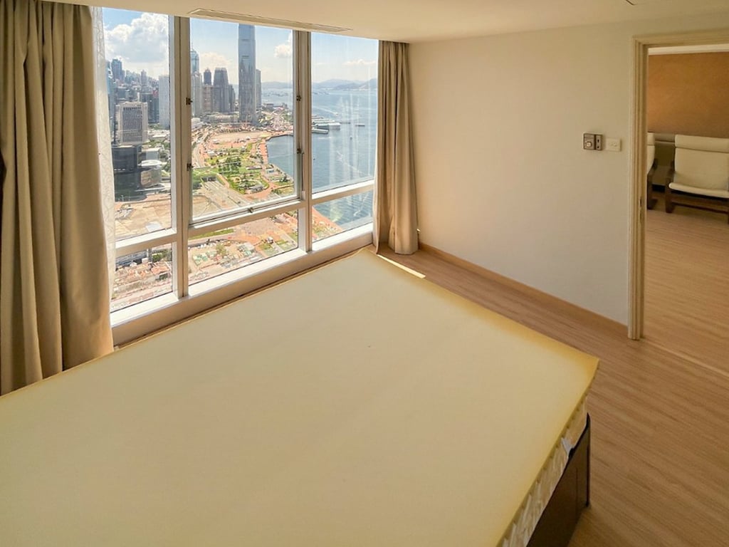 Convention Plaza Apartments