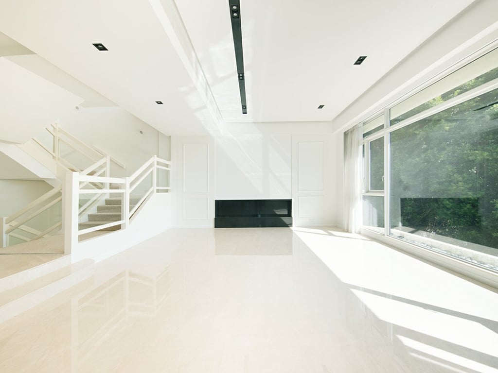 https://img.propertyraptor.com/cdn-cgi/imagedelivery/KD5bF_AFL0JDTbKLWF7z9g/ap8/ap8_001/hornet/prp/img/aca8e55e47720811d74211b14c2dc957.jpg/public